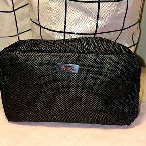 Tumi cosmetic bag